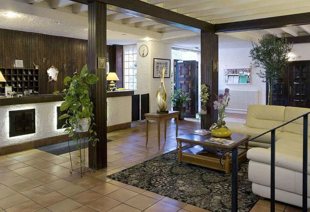Hotel Logis La Thomasse Aurillac Exterior foto
