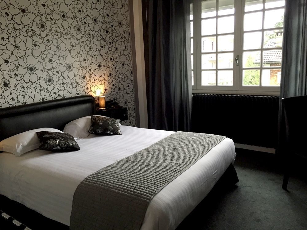 Hotel Logis La Thomasse Aurillac Exterior foto